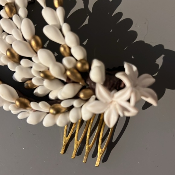 Bridal hair accessory - Picture 2 of 4